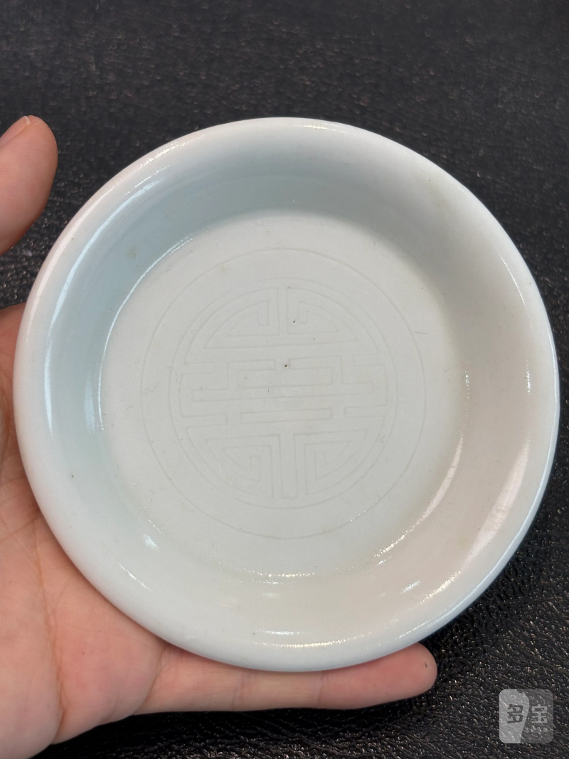 清早期 甜白釉暗刻团寿纹小碟一组 - 图4